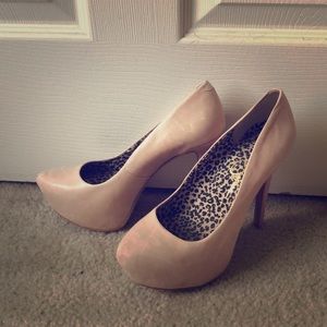 Jessica Simpson platform stiletto heels